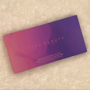 ĀTHR BEAUTY Moonlight Crystal Palette Eyeshadows